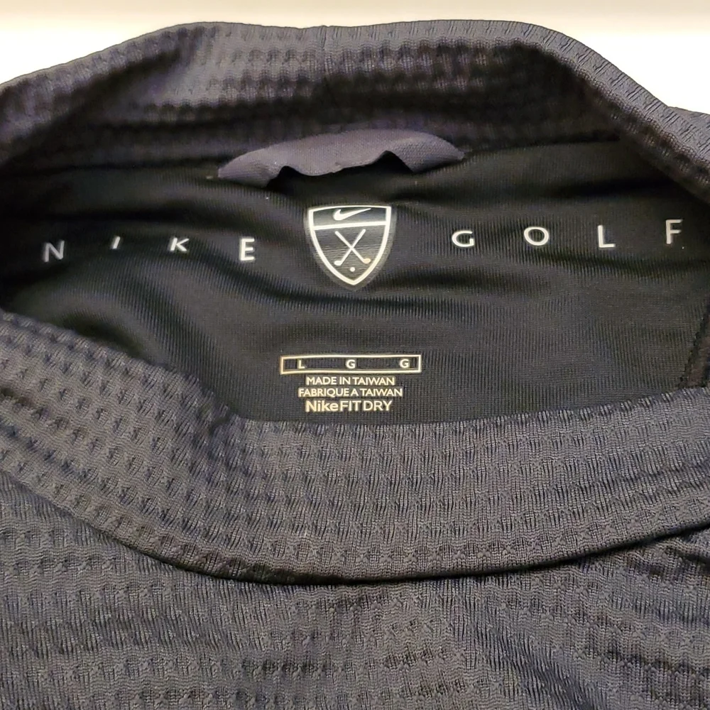 Men's NIKE Golf Shirt - Picture 4 of 7
